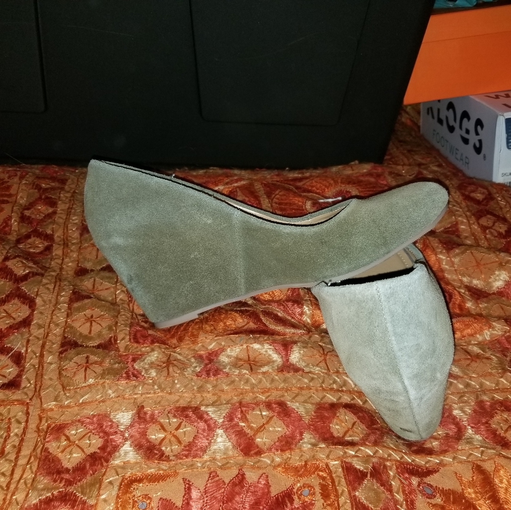 Green Suede Wedges worn twice super comfy - Picture 4 of 6